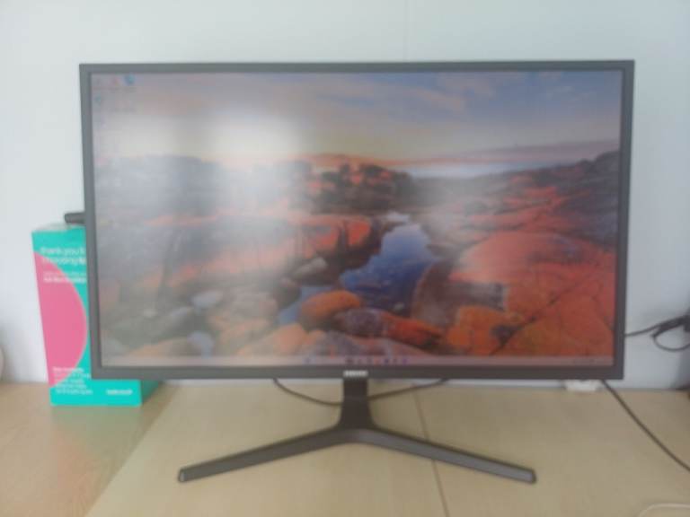 32 Inch 4K Samsung Computer Monitor – Good Working Order