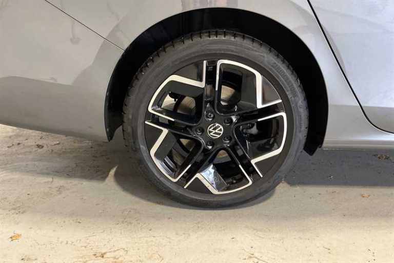 2025 Volkswagen Passat 1.5 eTSI Elegance 5dr DSG ESTATE PETROL Automatic