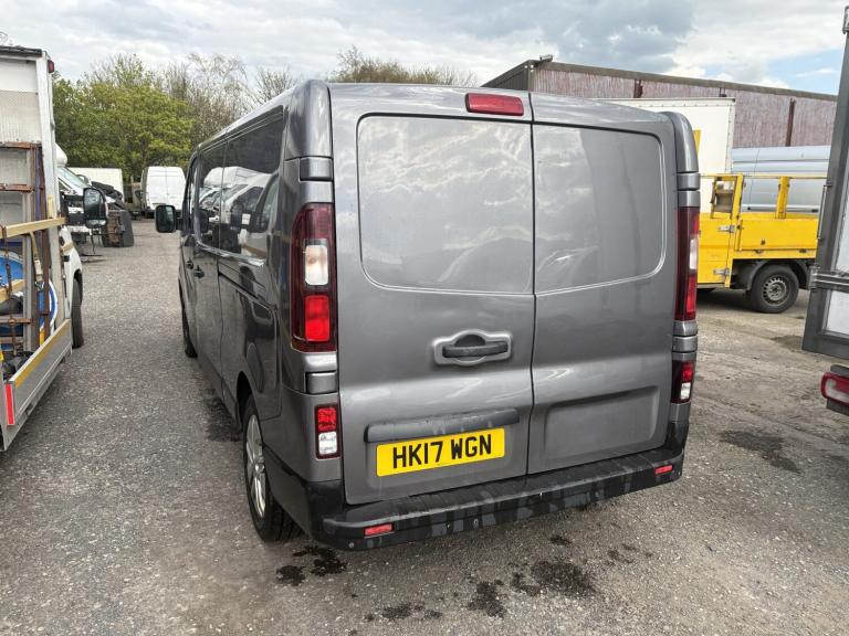 RENAULT TRAFIC 1.6 LL29 dCi 120 Sport Nav Euro 6 2017