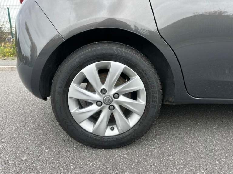 2016 Vauxhall Corsa 1.4i ecoFLEX Design Euro 6 5dr HATCHBACK Petrol Manual