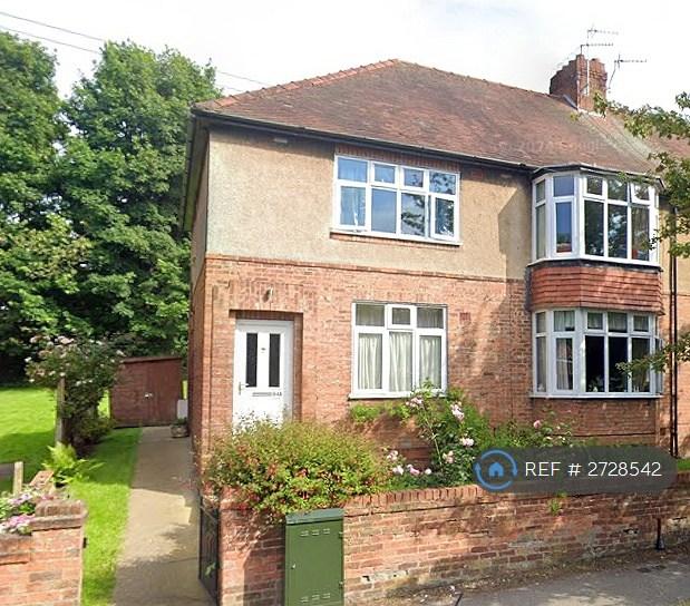 2 bedroom flat in Manor Drive North, York, YO26 (2 bed) (#2728542)