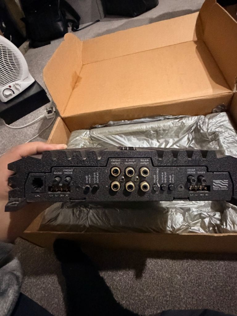 Phoenix Gold XS4600 BLK 4 channel amplifier 