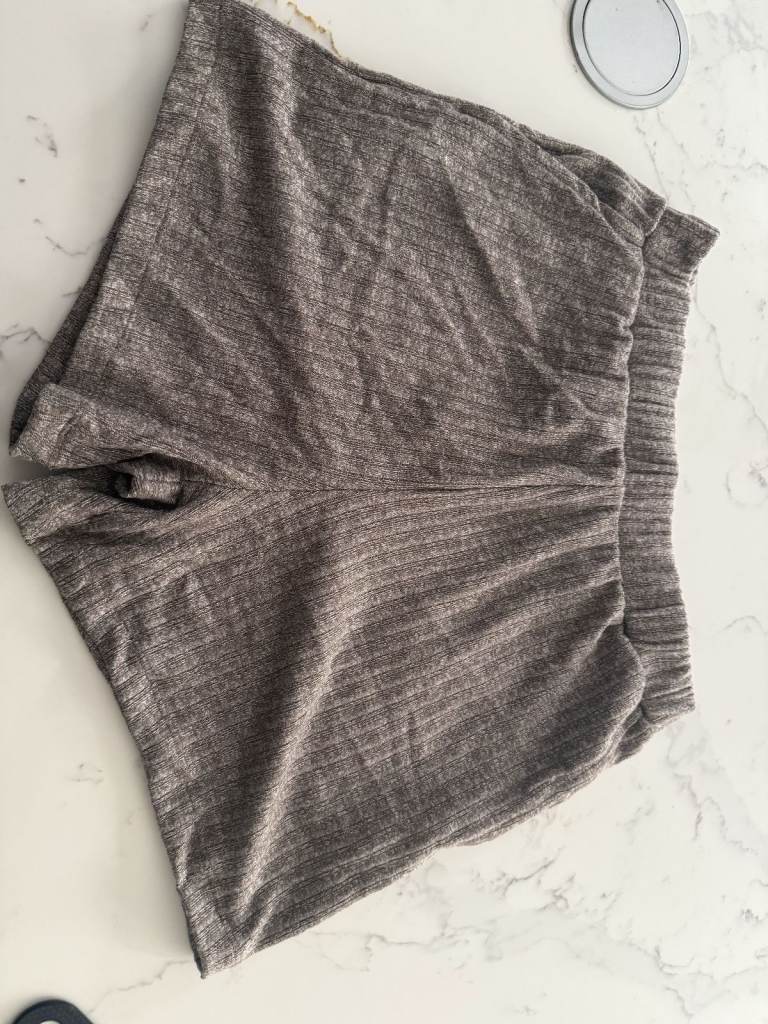 ASOS DESIGN mens lightweight Casual Lounge Summer rib Brown shorts Small