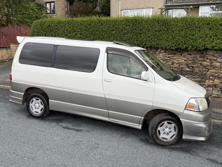 2012 Toyota HiAce V6 PETROL/LPG AUTO WHITE   Petrol Automatic