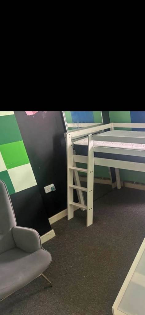 Single mid sleeper with slide 