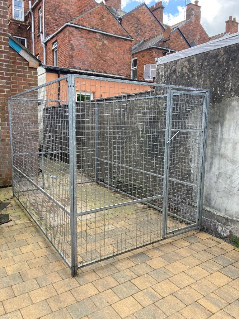 Dog pen