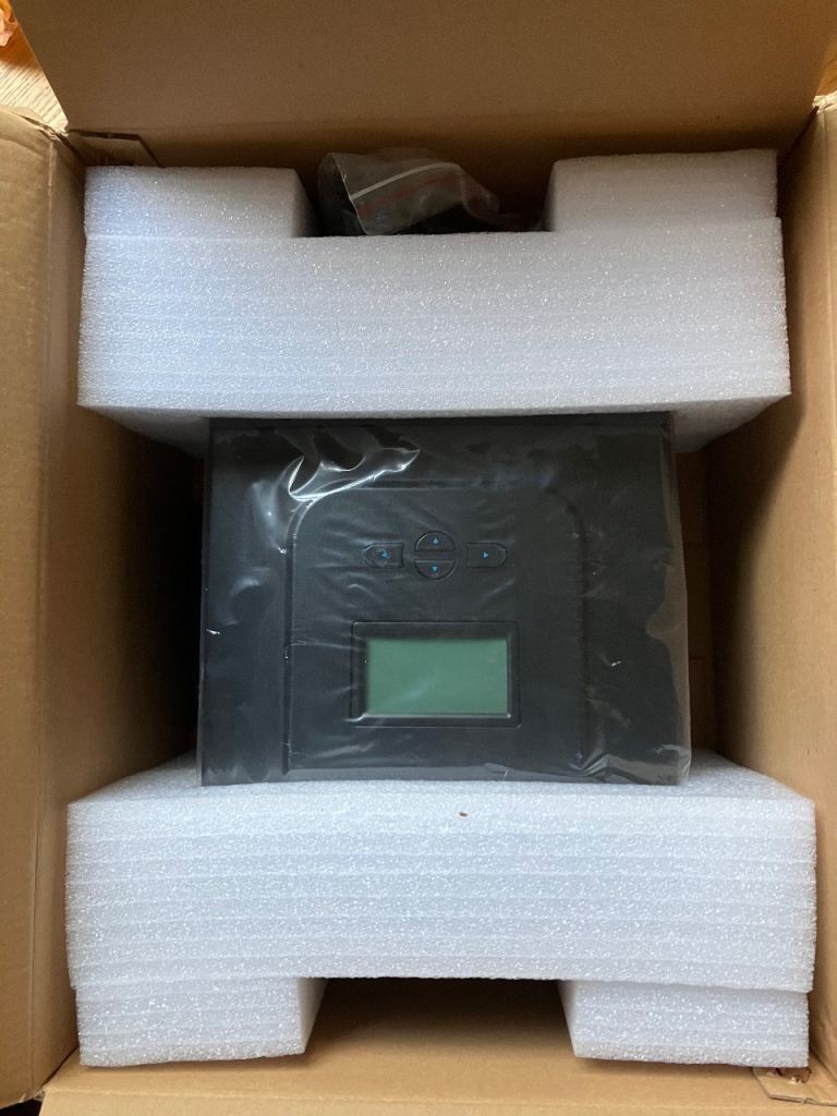 Renogy solar charge controller