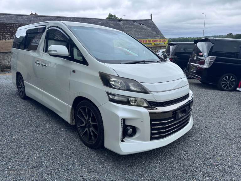 JUST ARRIVED FROM JAPAN THIS VERY RARE TOYOTA VELLFIRE GS EDITION 7 SEATS 
