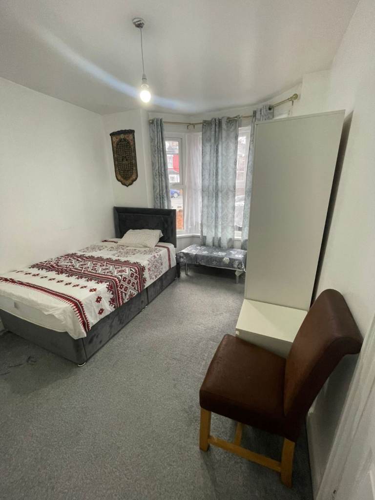 Double bedroom for rent