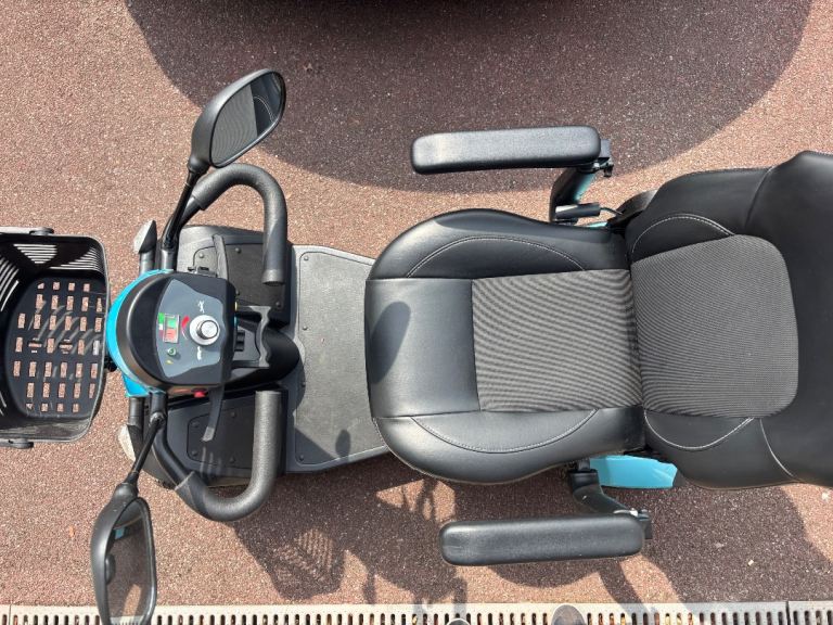 Excel Roadster DX8 Mobility Scooter - As Good As New