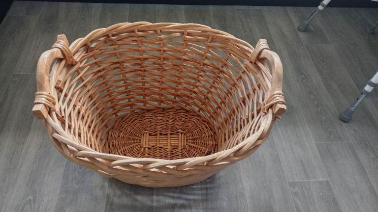 Wicker basket 