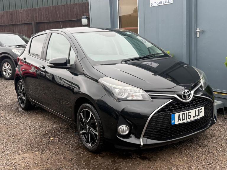 image for  Toyota Yaris 1.33 Dual VVT-i Design Euro 6 5dr Petrol Manual