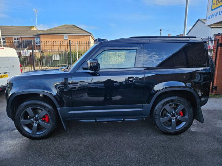 2025 Land Rover Defender HARD TOP S COMMERCUAL * 2026 MODEL*JUMP SEAT* TOWPACK * Panel Van Diesel...