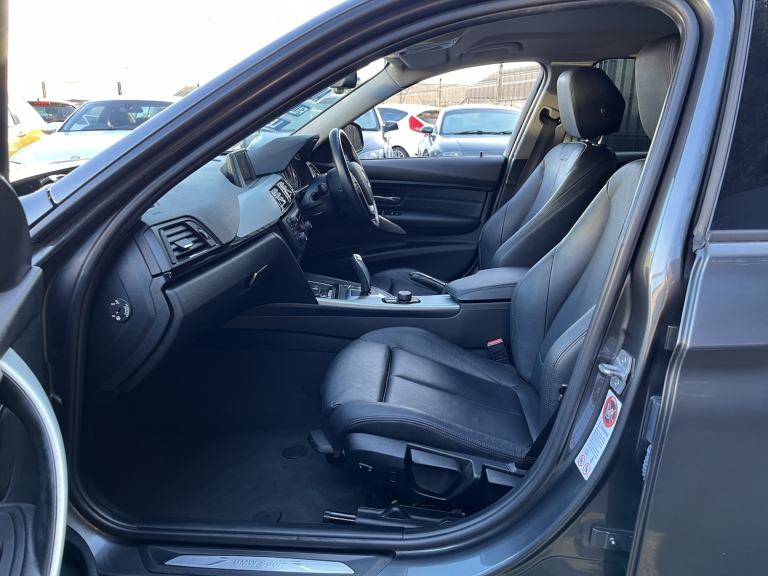 BMW 3 SERIES 2.0 320d Sport Saloon 2015