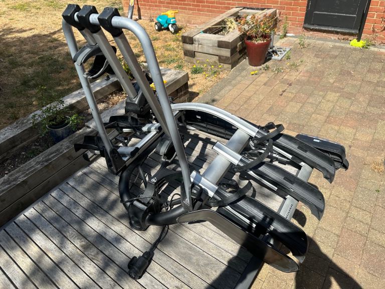 Thule 3 bike tow bar carrier