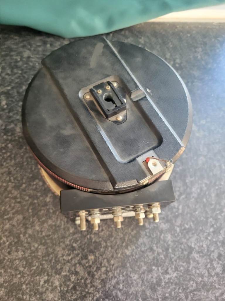 Regavolt 715 Variable Transformer Variac: 240V Input, 0-275V Output, 15A - 995200