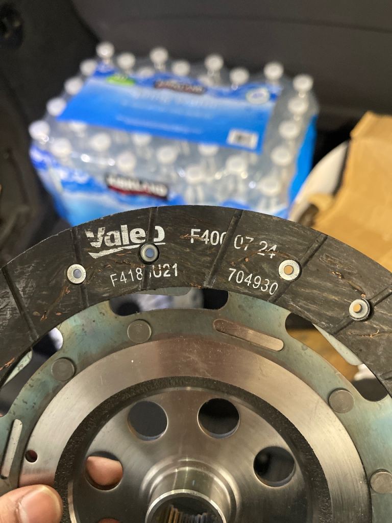 New DUAL MASS FLYWHEEL FOR (AUDI VW SEAT SKODA ETC)