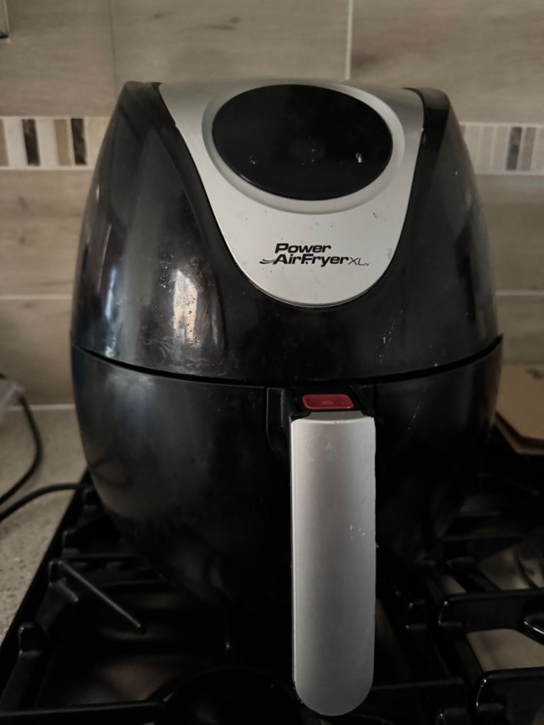power air fryer for quick sale all working order nice and clean selling as moving 