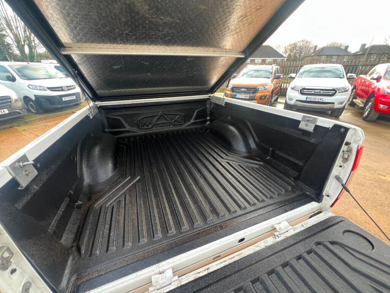 2018 Nissan Navara 2.3 dCi Visia King Pickup Extended Cab 4dr Diesel Manual 4WD Euro 6 (s/s) ( Pi...