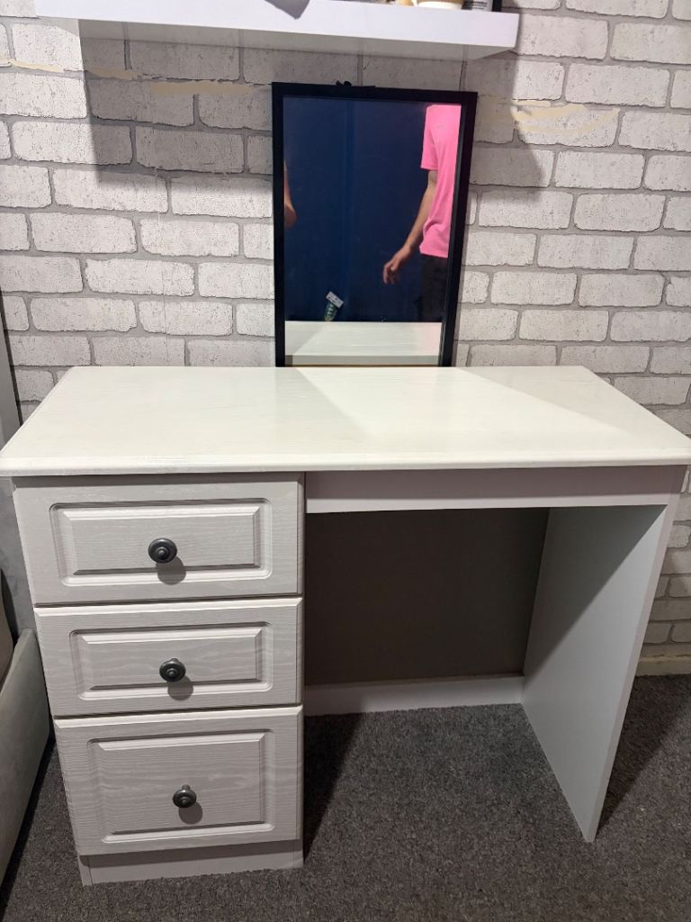 White Dressing Table with 3 Drawers – Good Condition