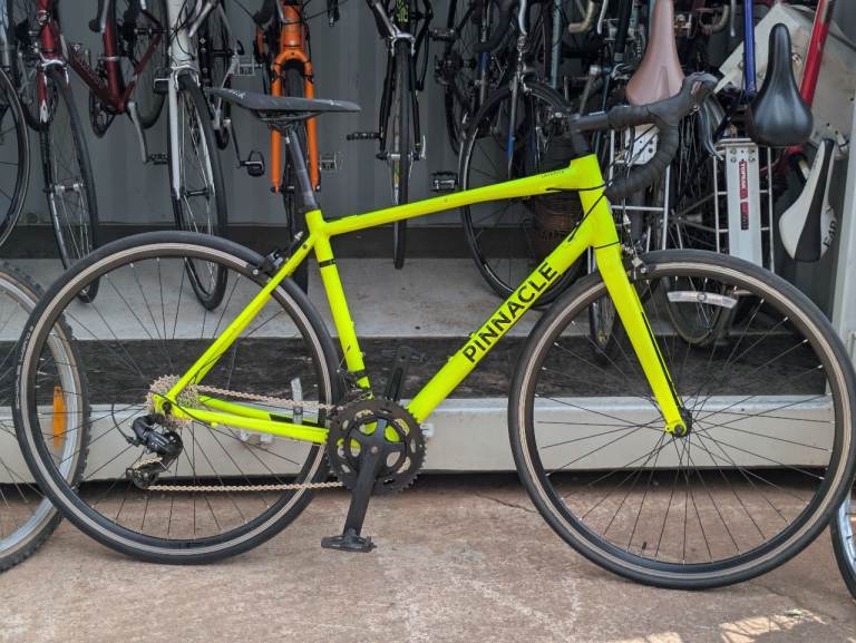 Pinnacle laterite 2 road bike just serviced Bristol Upcycles 