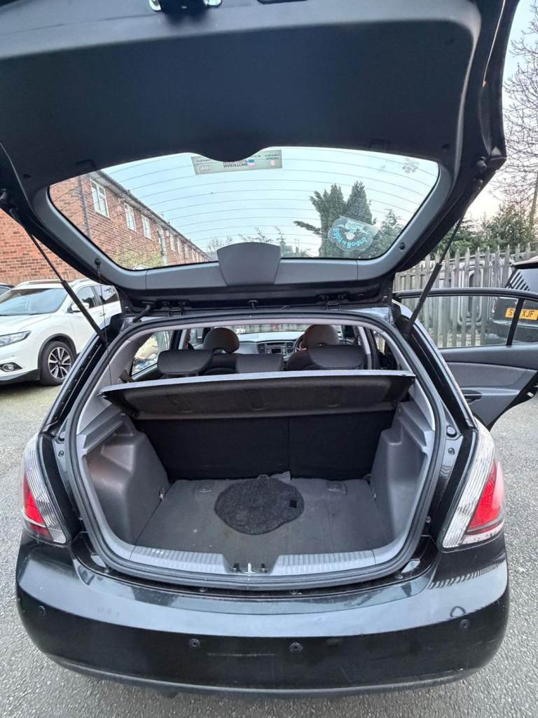 Kia, RIO, Hatchback, 2011, Other, 1399 (cc), 5 doors