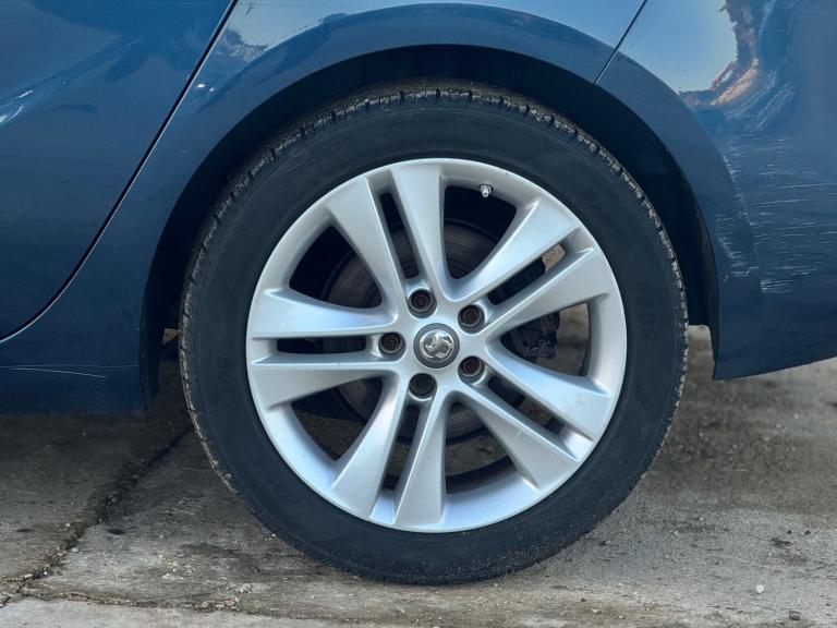 2015 Vauxhall Zafira 1.4T SRi 5dr MPV Petrol Manual
