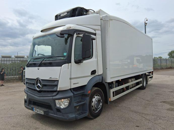 Mercedes-Benz ANTOS 1824 Refrigerated box van 260,000 klm 