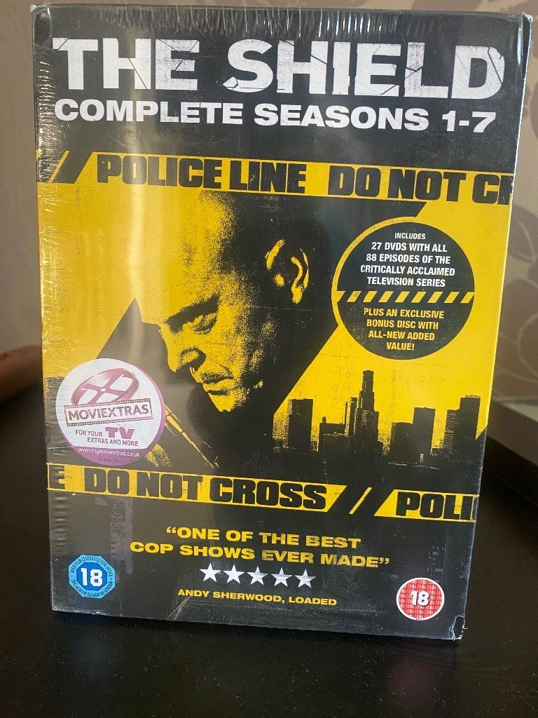 The Shield complete seasons 1-7  DVD- NEW