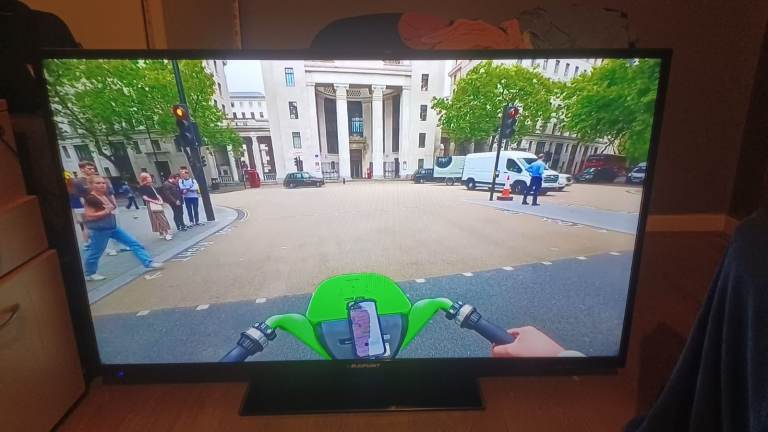 FREE DELIVERY excellent 50 BLAUPUNKT LED full HDTV 1080p freeveiw channels inbuilt 