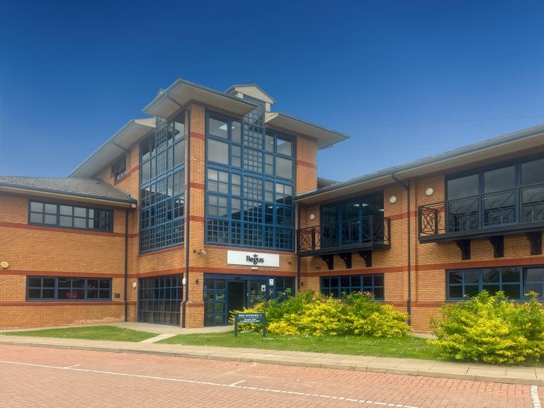 St Neots - PE196RE \ Large Office Space with a Flexible Layout for Up to 10 Desks