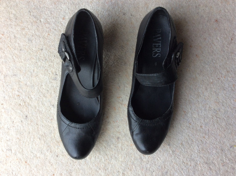 Pavers women’s low heel shoes