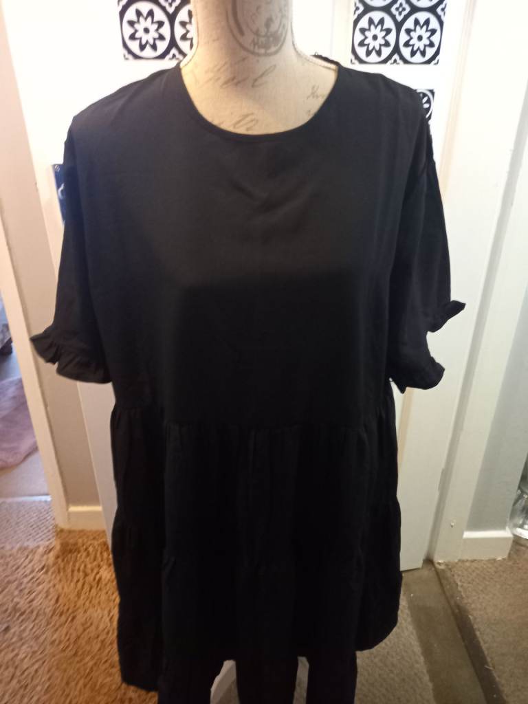 Boohoo Woven Black Smocked Dress Size 20