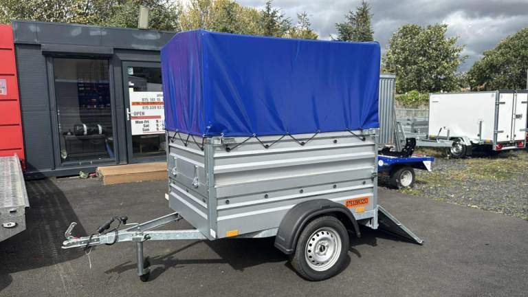 BRAND NEW 5FT X 4FT SINGLE AXLE DOUBLE BROADSIDE TRAILER WITH 80CM FRAME AND COVER 750KG