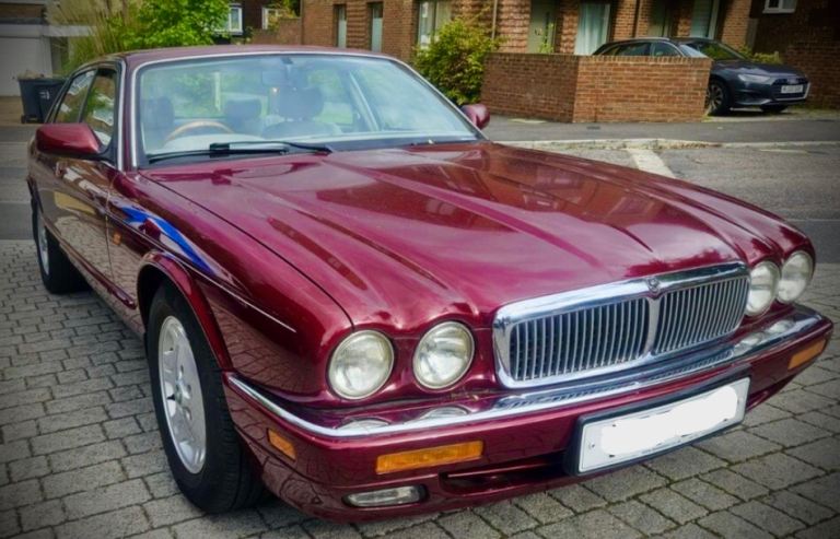 Jaguar 3.2 Exclusive 1996 ( 50’000 mls ) 