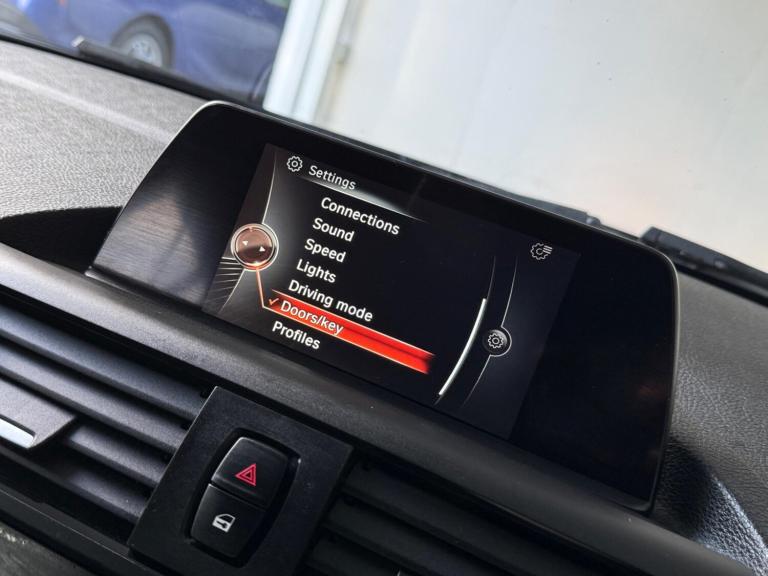 2015 BMW 1 Series 1.6 118i Sport Euro 6 (s/s) 5dr HATCHBACK Petrol Manual