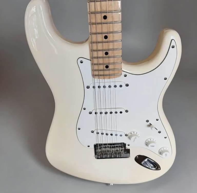 Gibson les paul and usa stratocaster trade
