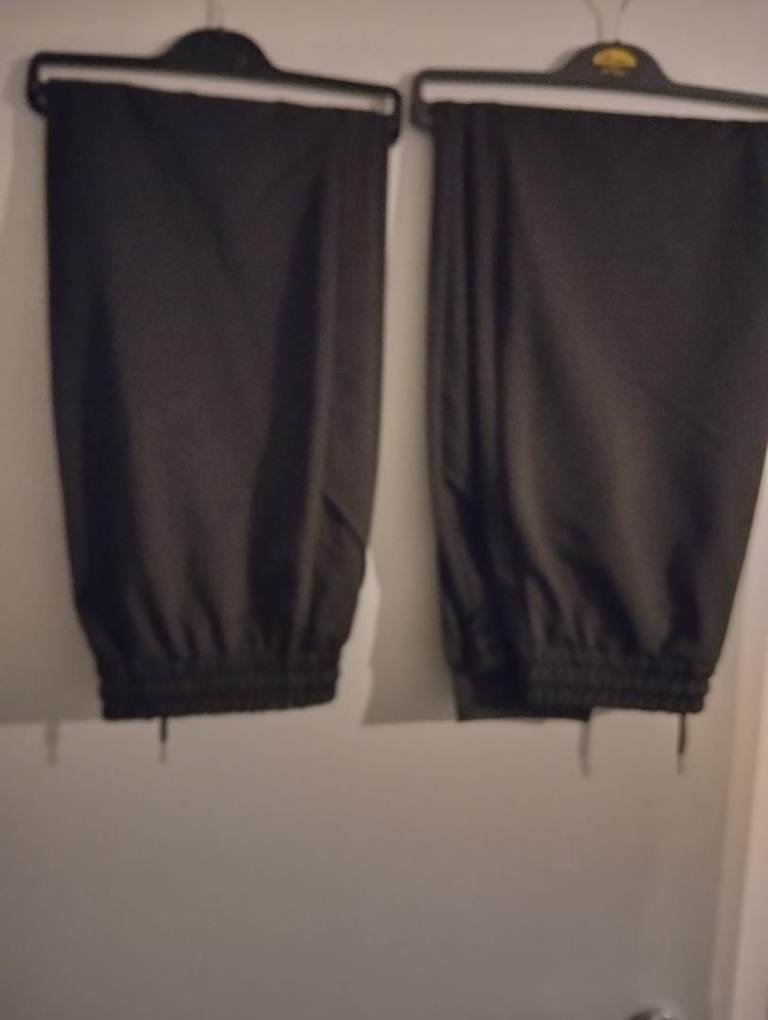 3 brand new men track bottoms with pockets cuff bottoms all sized 38w 31 leg 