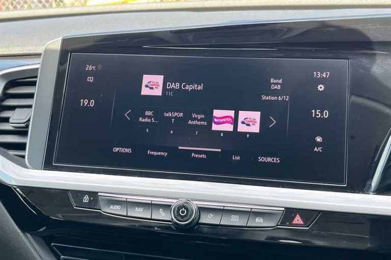 2022 Vauxhall Grandland 1.6 Hybrid GS Line 5dr Auto HATCHBACK PETROL/ELECTRIC Automatic