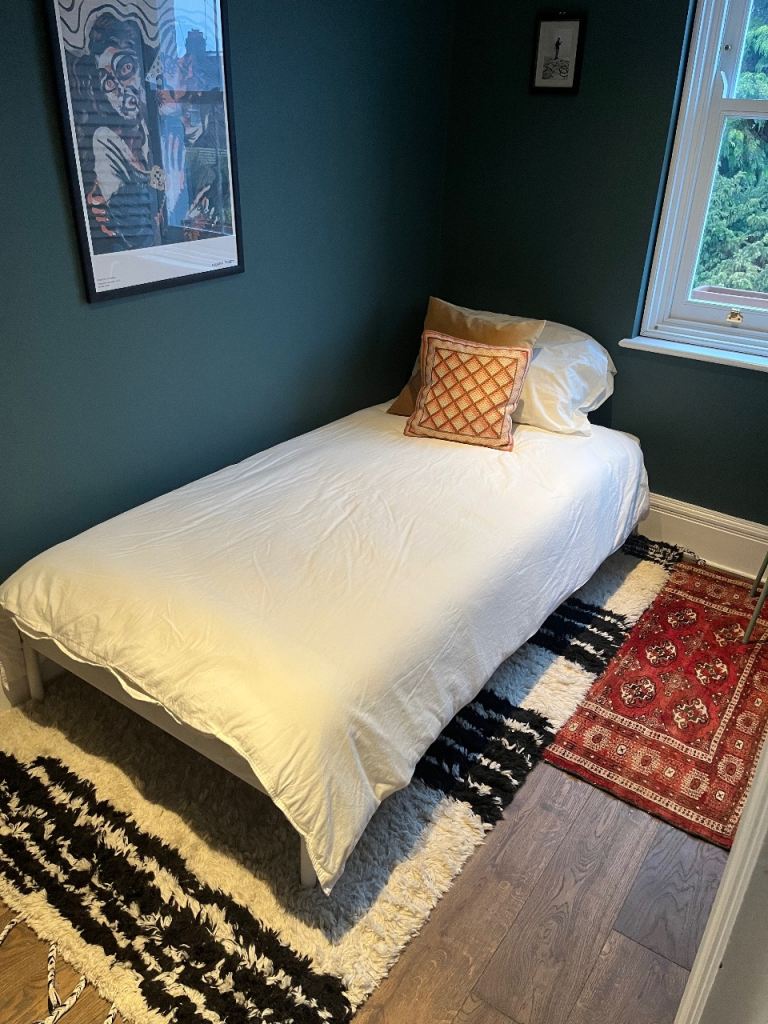 Single bed base - FREE 