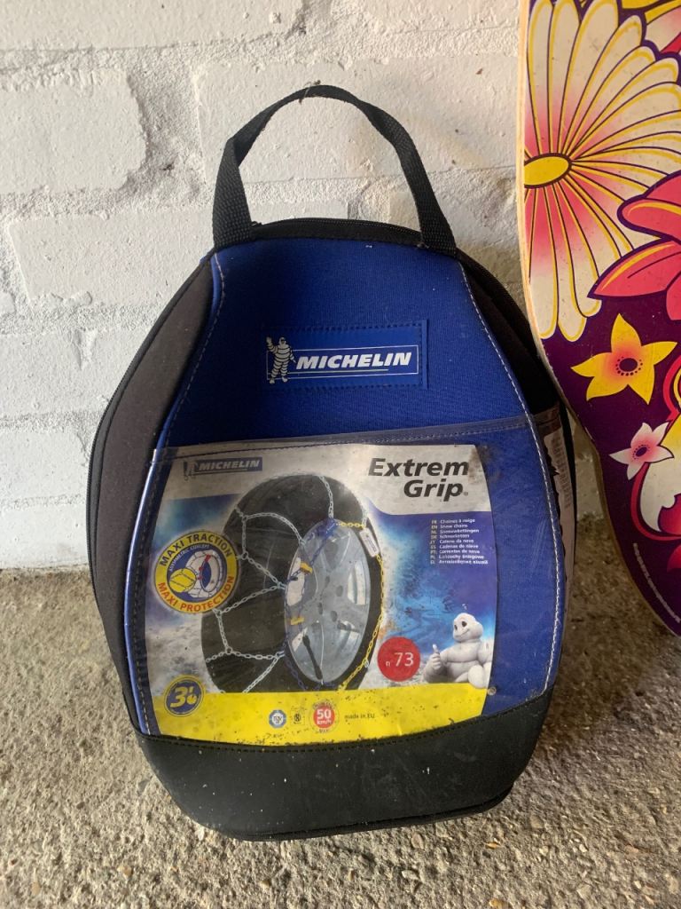 Car snow chains 