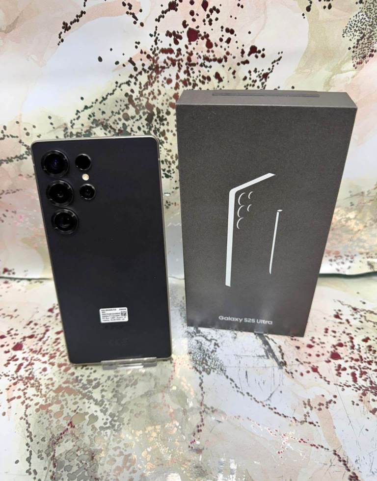 Samsung Galaxy S24 Ultra - Brand New, Black