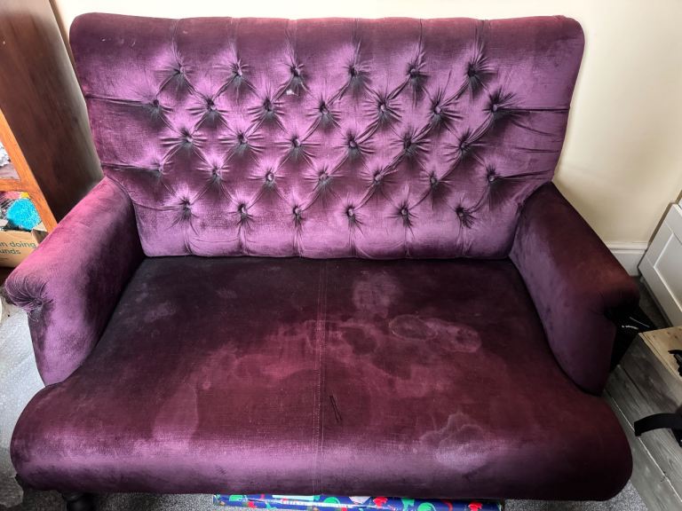 Chesterfield style velvet Small Sofa 