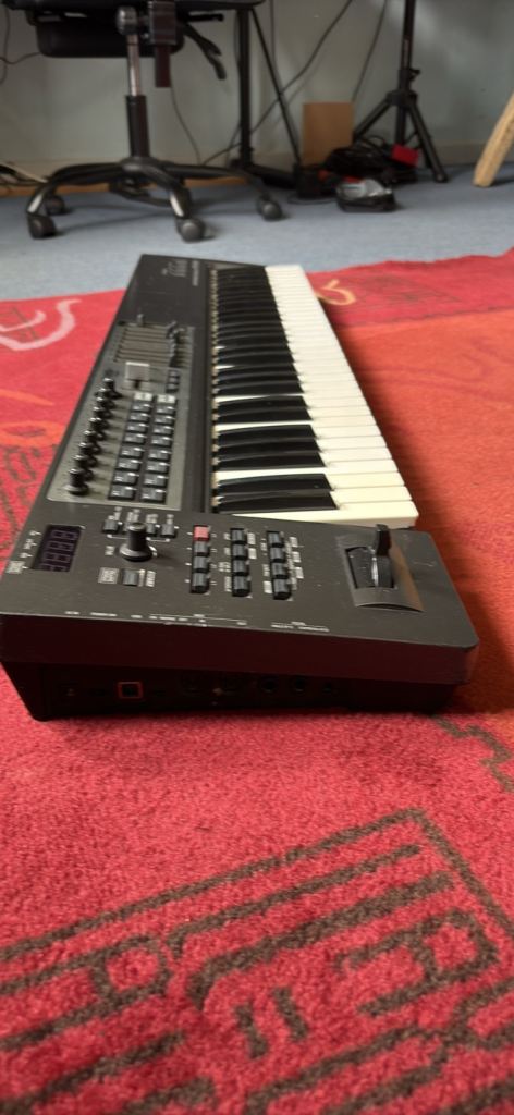 Roland Edirol PCR-800 MIDI Keyboard Controller - Good Condition