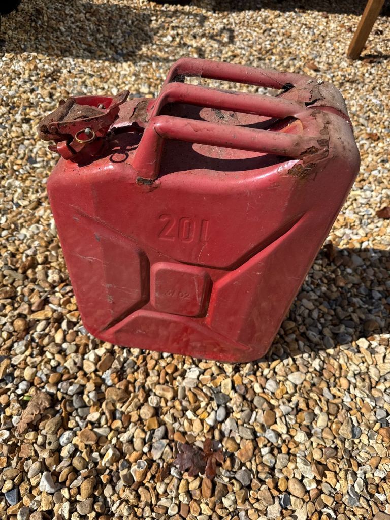 4x 20L metal Jerry cans 
