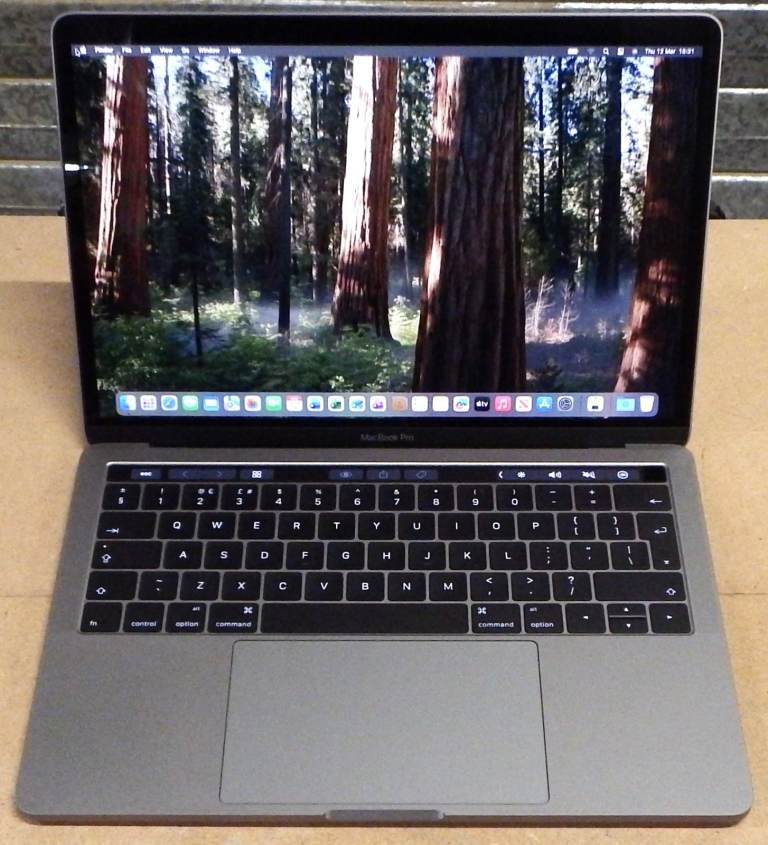 Macbook Pro 13.3in Laptop, 8gb, 256SSD, Touchbar, Sequoia, Intel Core i5, Perfect Working Order