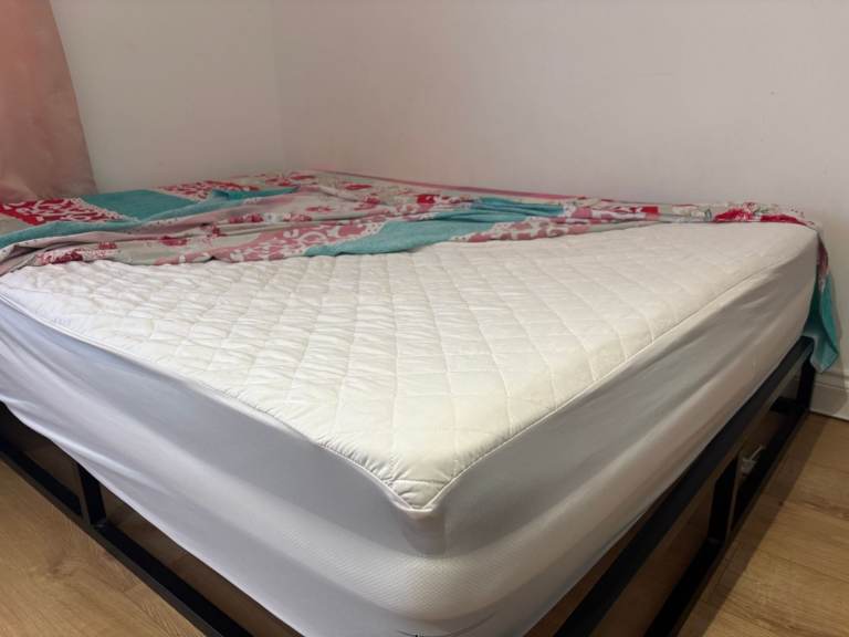 Double bed and memory mattress for sale