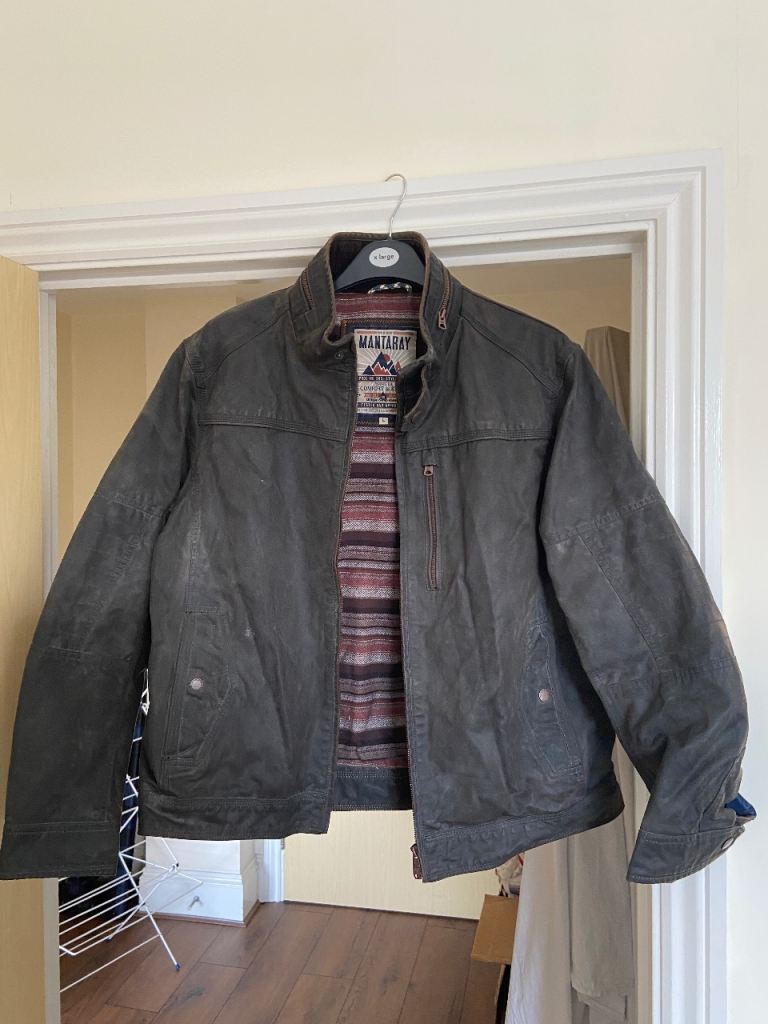 Mens real leather jacket for sale - brand new.