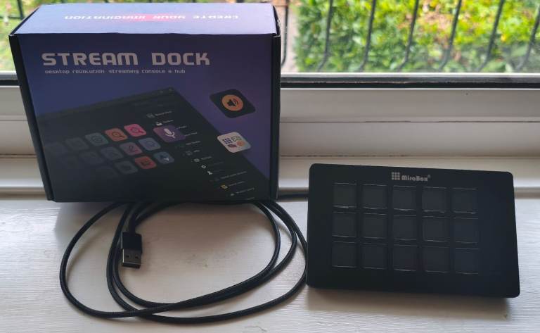 MiraBox Stream Deck 15 LCD Key Macro Keypad