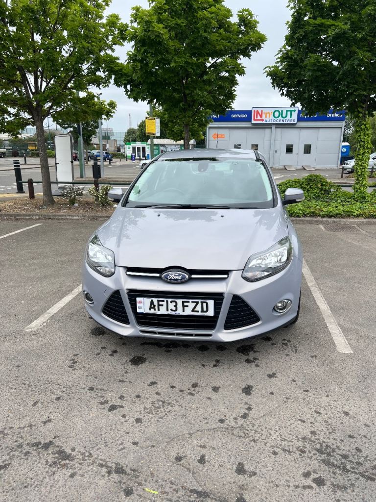 Ford, FOCUS, Hatchback, 2013, Manual, 998 (cc), 5 doors